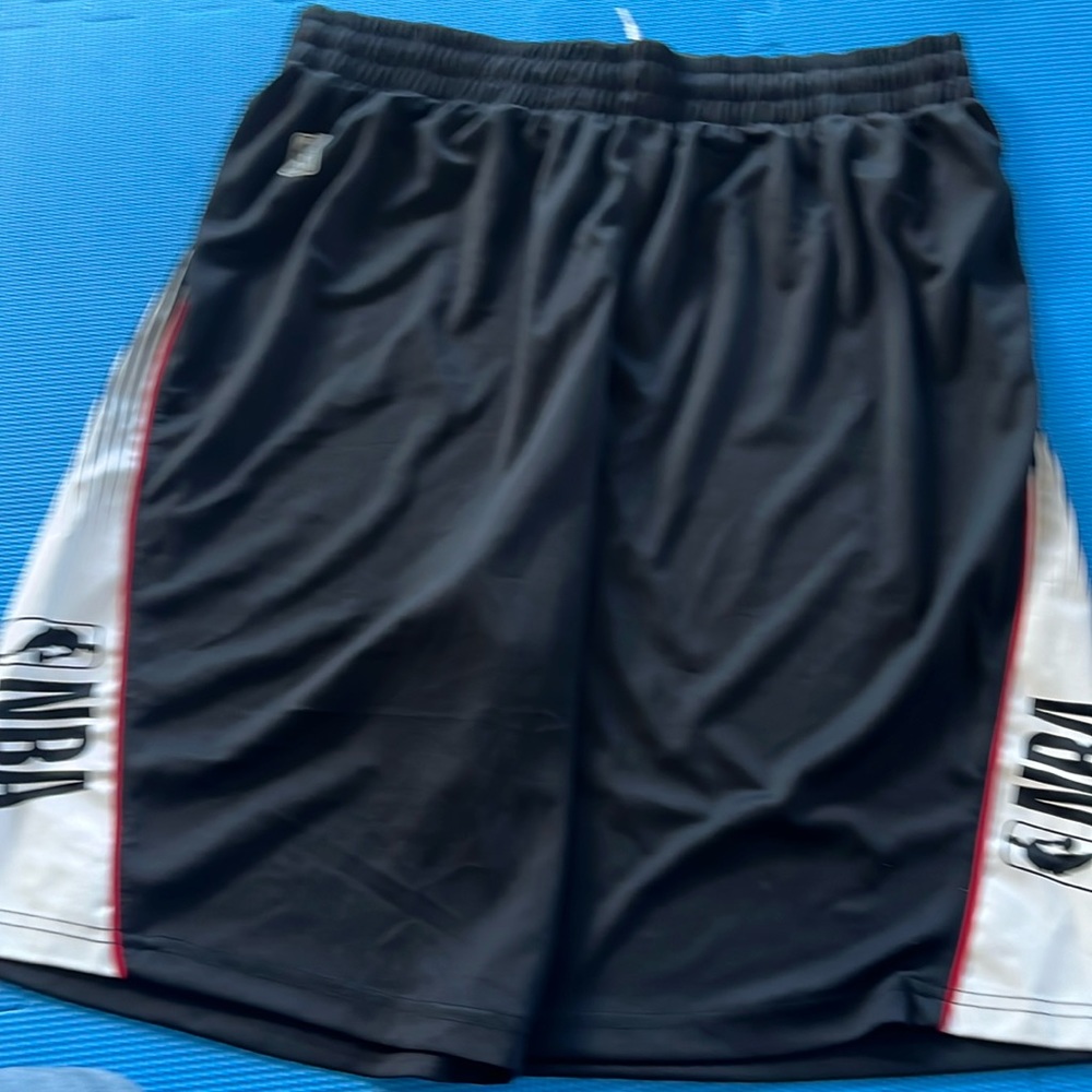 NBA training short Large